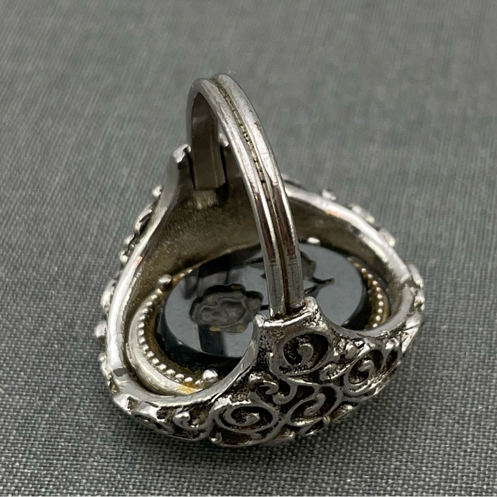 Vintage Sarah Coventry Reversible Peking Glass & Intaglio Cameo Hematite Ring 8 - Picture 5 of 8